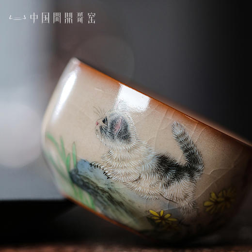 问鼎哥窑牛角款集玉杯（猫扑蝶） 商品图3