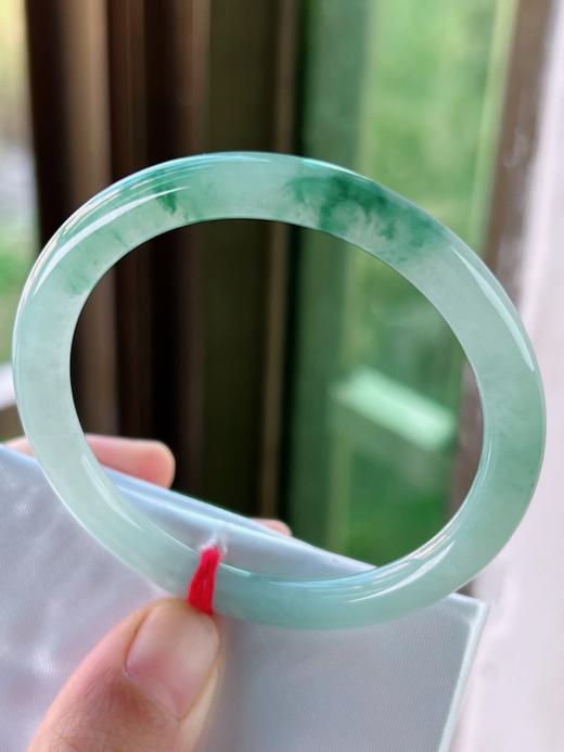 53圆条翡翠手镯 商品图3