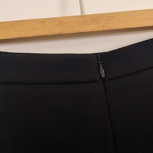 VIVIAN LIU TD2454005秋女装新款时尚后中拉链A字大裙摆半裙 商品图3