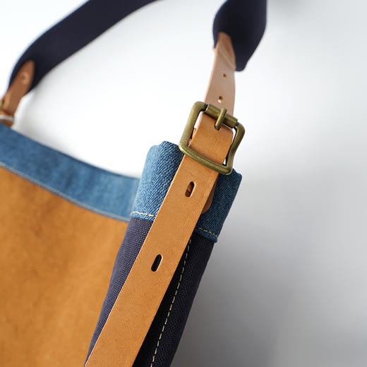 Alternative Country SHOULDER III 拼接斜挎包 商品图4