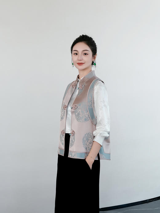 盛唐婧 |中式国风库缎团圆立领马甲 商品图6