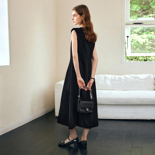 OLrain欧芮儿法式黑色连衣裙女春季2025年新款赫本风无袖气质长裙 商品图3