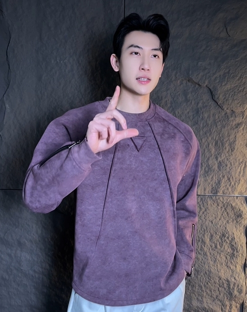 WY934秋冬季新款时尚个性双拉链扎染倒三角褶皱圆领上衣百搭情侣宽松