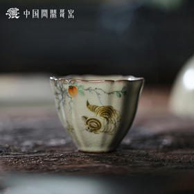 问鼎哥窑传世款冰棱杯（猫蝶相戏）