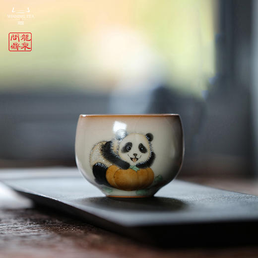 龙泉问鼎彩绘哥窑晴雪杯（悠然自乐） 商品图0