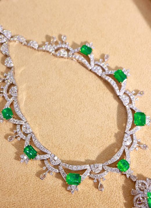 12.15ct刻面祖母绿项链 商品图4