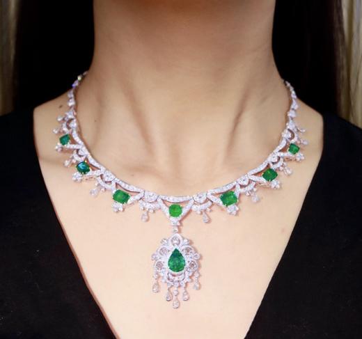 12.15ct刻面祖母绿项链 商品图5