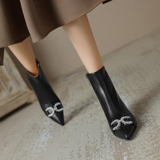 【预售5天】法式优雅水钻扣尖头猫跟短靴女新时尚细跟软皮瘦瘦靴HGXY&HG185 商品图4