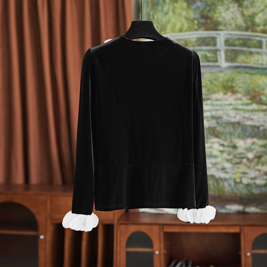 【高货wl】全新升级【铂金会员275/天猫369/差价94】(12749) 洛诗琳新款法式名媛重工层叠圆片V领系带丝绒衬衫 商品图1