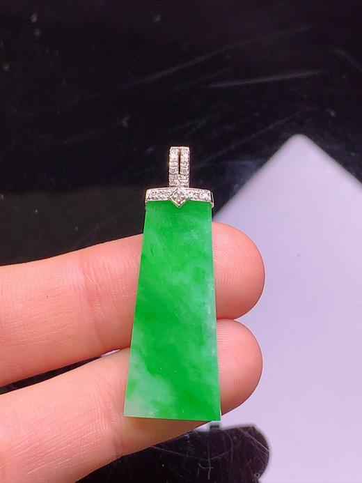 无事牌翡翠吊坠 商品图1