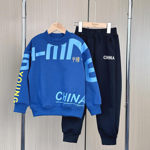 💥红红火火感觉一下子过年了耶，🌸【RARMOELL拉慕儿新年儿童中国年服】来啦❗️❗️ ✅“China”字样，颜值高💯拍照也hin出片~  商品图4