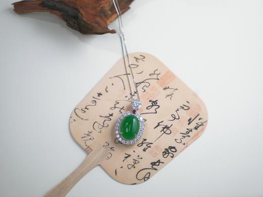 【一乐老师推荐】新中式翠绿大蛋面绿玉髓吊坠项链 商品图1