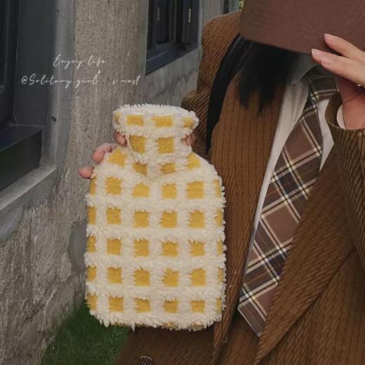 ❤️暖心暖手治愈神器❗️❗️【SOOKIE 治愈系羊羔绒热水袋】➡️1000ml大容量，温暖加倍，💥这个天气不叫降温是速冻❄️，速度码起❗️ ❗️  商品图1