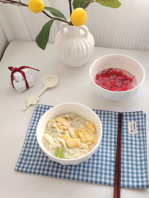 💥吃饭的家伙是艺术品❗❗ 年货节限时惠🍅：6盘或10碗仅需💰29.9🔺【Trees&wind纯白金盏花系列盘碗】 1380℃高温烧制🔥 花型纹理特级格调🌟 商品图4