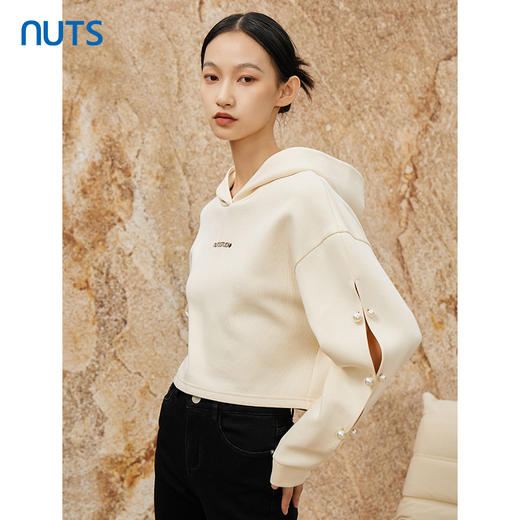 NUTS休闲简约气质通勤短款百搭宽松连帽卫衣女341021108 商品图3