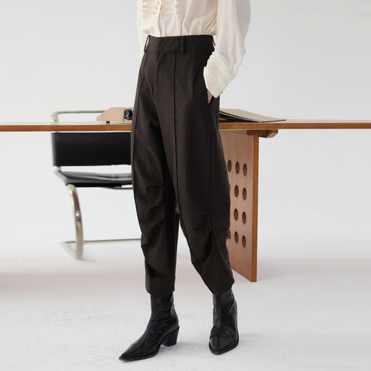 谜底锥形裤女2025春季新品通勤风设计感羊毛混纺九分裤251MK0004 商品图1