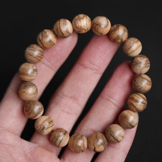 【青山特惠】10mm*19颗 马泥涝 沉香 手串 C00084 商品图0