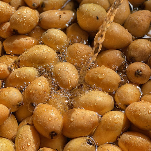 【枇杷膏】纯枇杷手工熬制 柴火慢熬 口感醇正！不加一滴水 不添加任何防腐剂、香精！ 商品图1