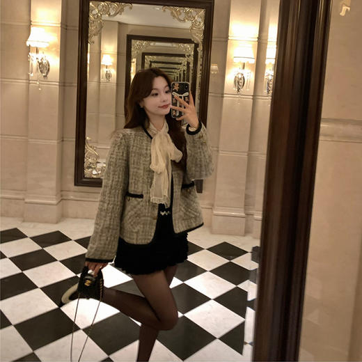 特价 M码 金蘑菇菇 月亮与玫瑰 香香羽绒系列/ 矜贵少女外套 商品图7