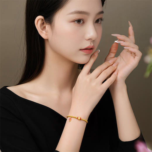 【新人专享5060元】黄金纳福金珠手串女款足金国潮风手链送长辈送女友礼物MEMORA诗普琳LBE02601（线上专供） 商品图3
