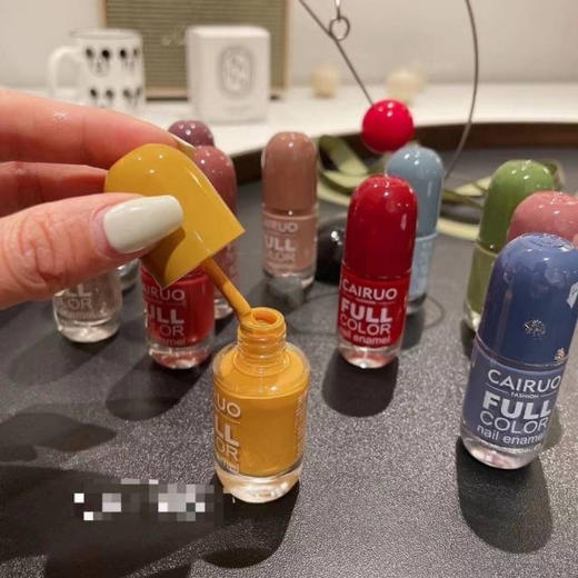 【美甲好物丨吾家彩若可撕拉指甲油1盒装】 一盒6色，牢固度持久饱和度高，质地润滑易涂，光泽度强，毛刷均匀不分叉，可以一整片撕下来，两个色系可选，随心搭配都好看，一周指甲不重样的美丽~ 商品图1