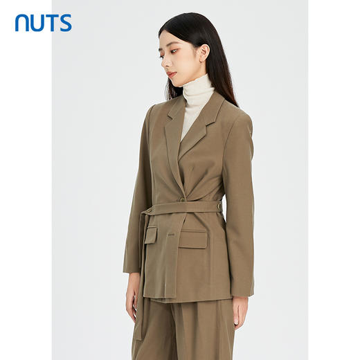 NUTS春秋款气质百搭休闲简约通勤收腰显瘦西装外套女241048209B 商品图1