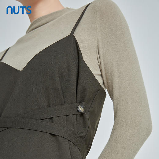 NUTS复古气质百搭设计感简约吊带长袖连衣裙两件套女241103164B 商品图3