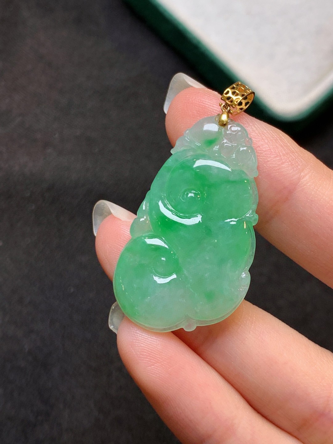 如意翡翠吊坠