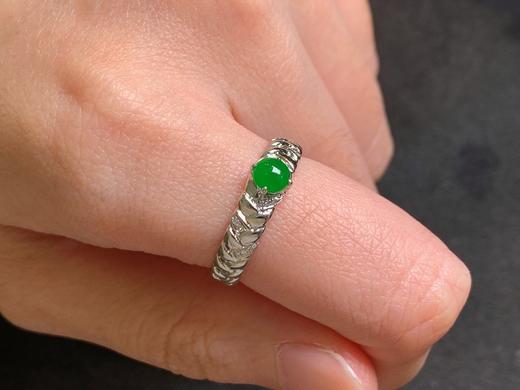 蛋面翡翠戒指 商品图1