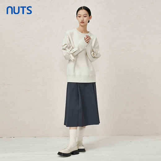 NUTS秋冬款简约休闲时尚气质百搭圆领宽松设计感卫衣女342021070 商品图2