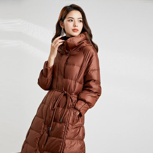 【高货kbnq】全新升级【铂金会员910/天猫1239/差价329】(22606) 洛诗琳新款简约风时尚修身90绒加厚保暖连帽冬天外套 商品图6