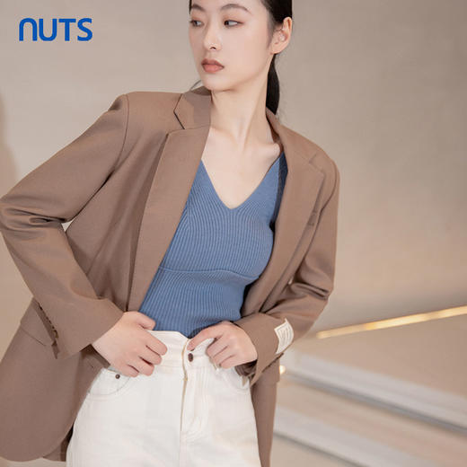 NUTS冬季新品时尚气质高雅英伦风休闲宽松西装外套女241048167B 商品图1
