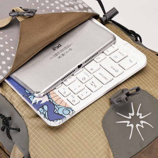 SAMSTRONG登山徒步双肩包防泼水商务旅行背包可调节背带 商品图4