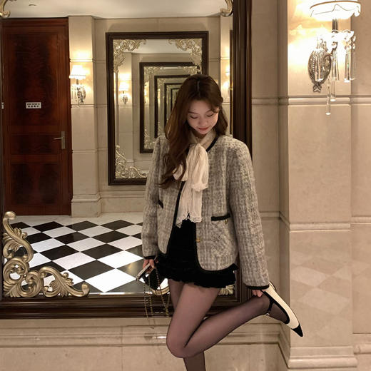 特价 M码 金蘑菇菇 月亮与玫瑰 香香羽绒系列/ 矜贵少女外套 商品图6