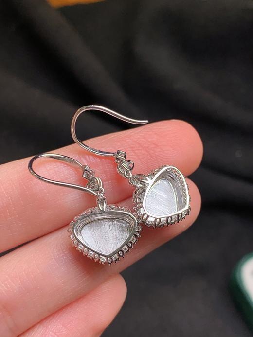 冰绿翡翠耳坠 商品图3