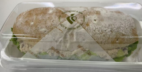 全麦金枪鱼三明治