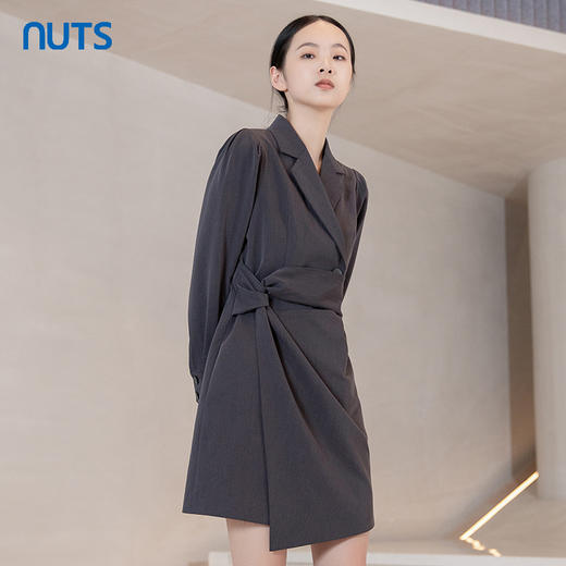 NUTS灰色复古气质通勤收腰设计感西装短款长袖连衣裙女241103174B 商品图2