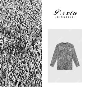 04-4潘依绣丁丁宠粉羊-毛天丝雪花呢肌理感单排扣长袖外套 W-62527