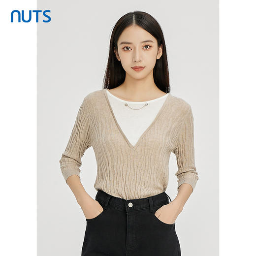 NUTS秋冬款气质百搭设计感时尚V领毛织套头衫假两件女241052225 商品图1