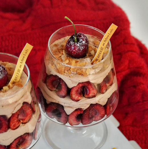 Q008 【跨年限定】碰杯！巧克力车厘子蛋糕 商品图1