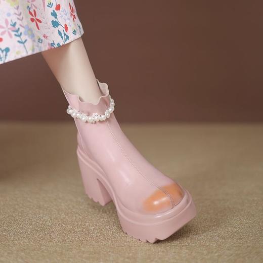 【预售5天】新款圆头粗跟珍珠短靴防水台时尚气质百搭高跟时装女靴ZMXY&ZM2461-A 商品图2