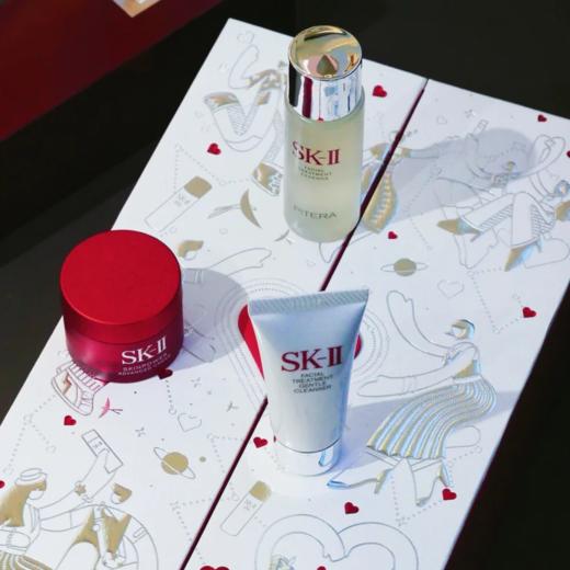 【完税】SK-II新年护肤保湿套装四件套（礼盒随机发） 商品图2