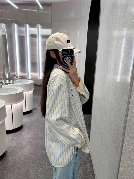 顺丰包邮洛诗琳40611简约设计感四角绣线口袋条纹休闲衬衫女209 商品图8