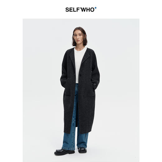 SELFWHO绵羊毛桑蚕丝毛呢大衣女2024秋冬圆领宽松可拆卸围脖外套 商品图3