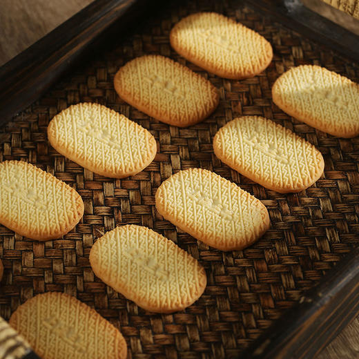 300g三牛椒盐酥 奶心酥 香葱皇 盒装饼干 商品图4