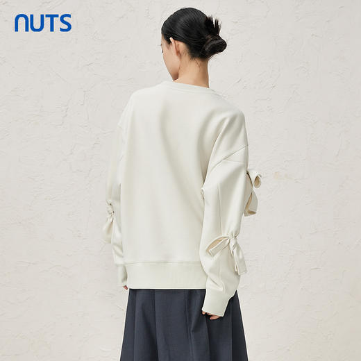 NUTS秋冬款简约休闲时尚气质百搭圆领宽松设计感卫衣女342021070 商品图4