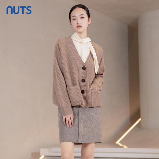 NUTS秋冬款复古气质百搭纯色直筒包臀西装短款半身裙女241061032B 商品图3