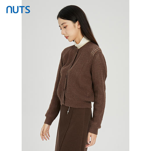 NUTS棕色气质百搭通勤圆领镂空短款针织外套女241053176 商品图4