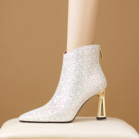 【预售5天】水钻尖头短靴女春秋单靴粗跟马丁靴女英伦风高跟靴子HY&H3532