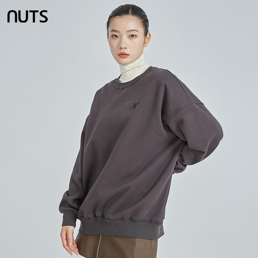 NUTS冬季新品时尚宽松遮肉纯色慵懒长袖T恤女241023159B 商品图1